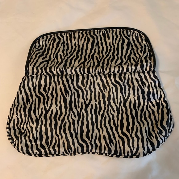 Nine west zebra hand purse - Picture 4 of 5